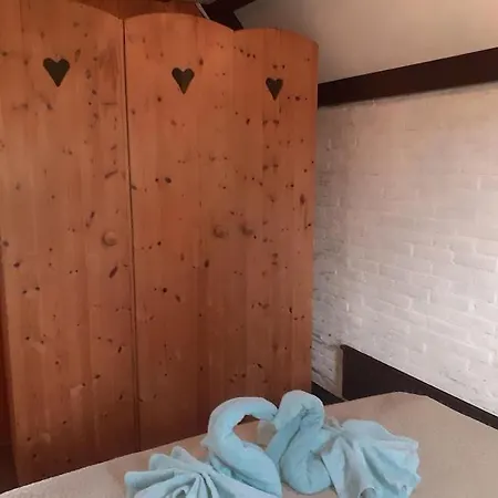 Lovely Bungalow Till 6 Persons Near Amsterdam And Sea Opmeer